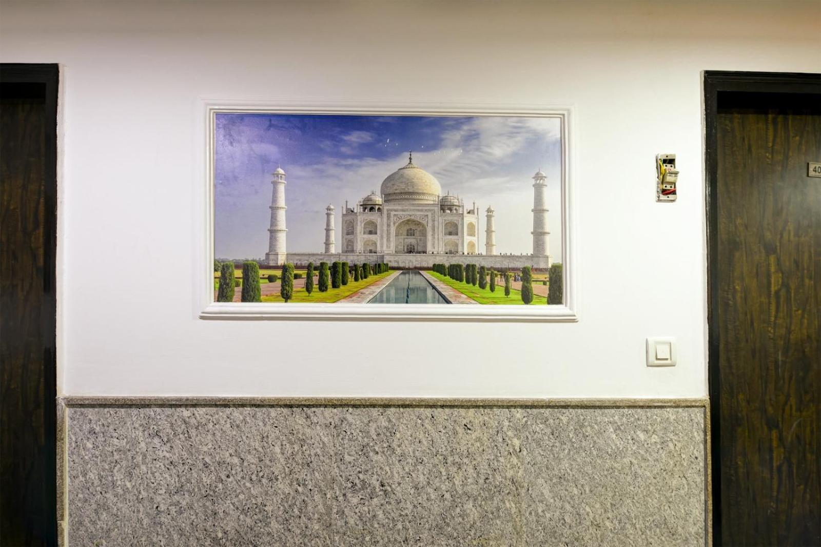 The Bellwood Suites Near Igi Airport Új-Delhi Kültér fotó
