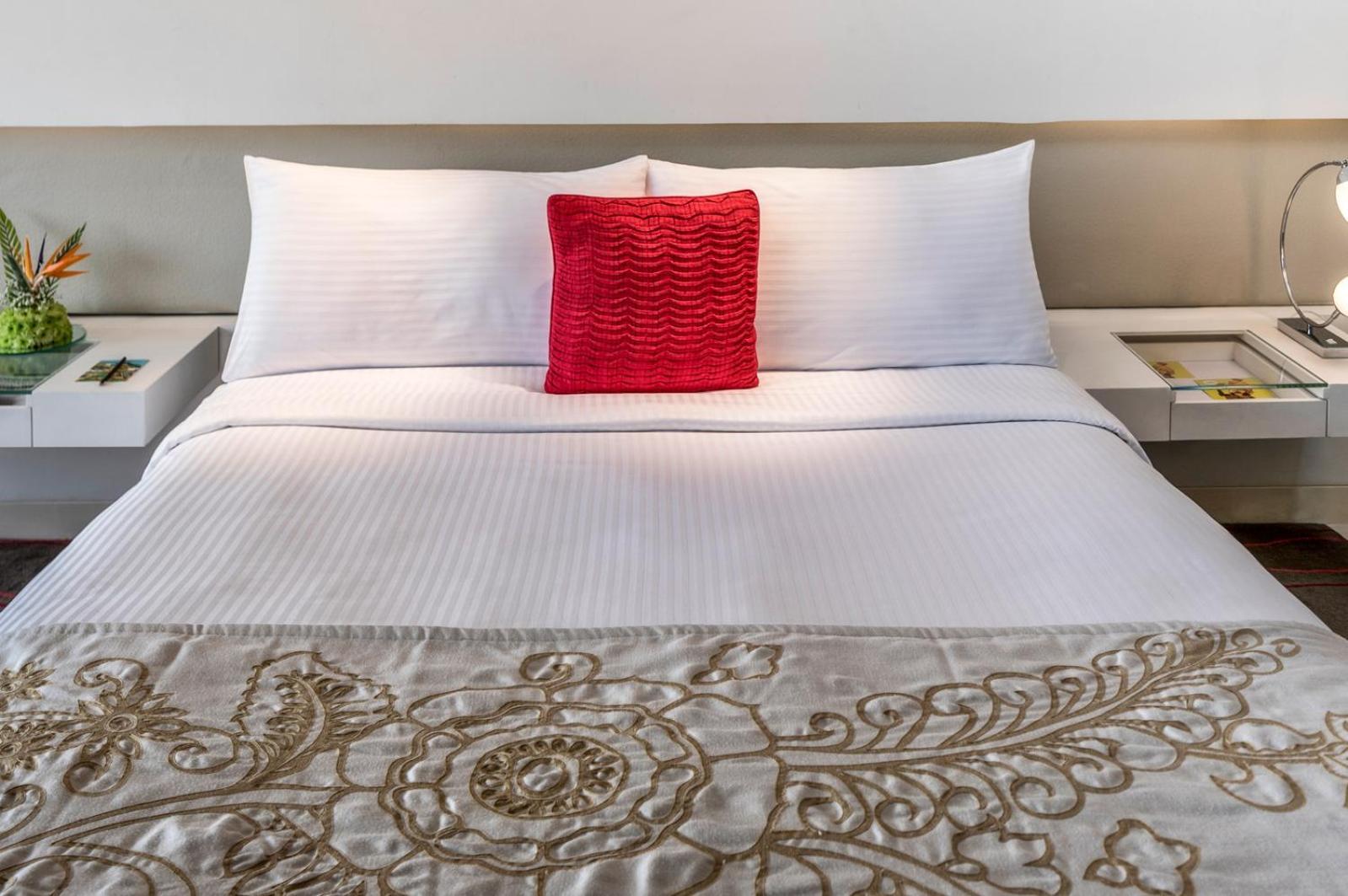 The Bellwood Suites Near Igi Airport Új-Delhi Kültér fotó